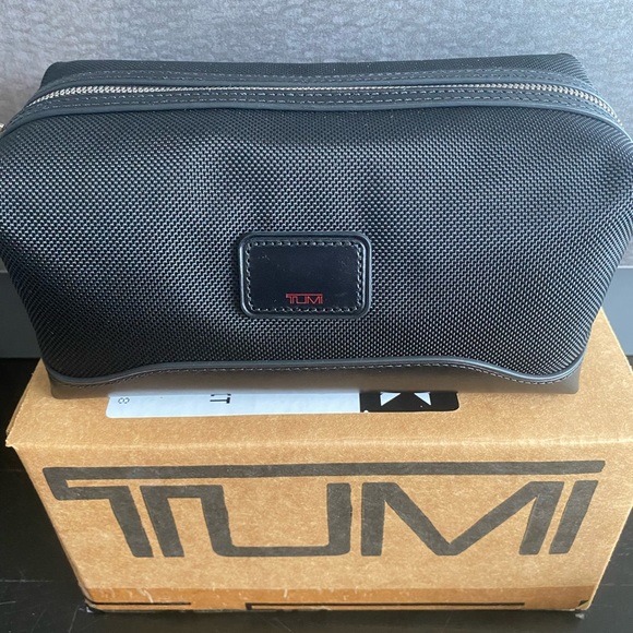 NWT Tumi toiletry kit - Picture 1 of 6